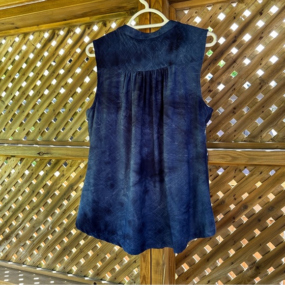 Navy Blue Sleeveless top by Rick’s, size Medium - Picture 13 of 13